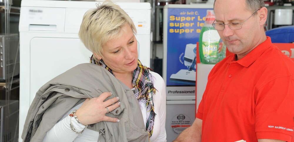 Küchen.Geräte.Partner. Sorglos-Finanzierung – kleine Raten, große Vorteile. Küchen.Geräte.Partner. Sorglos-Finanzierung – kleine Raten, große Vorteile.